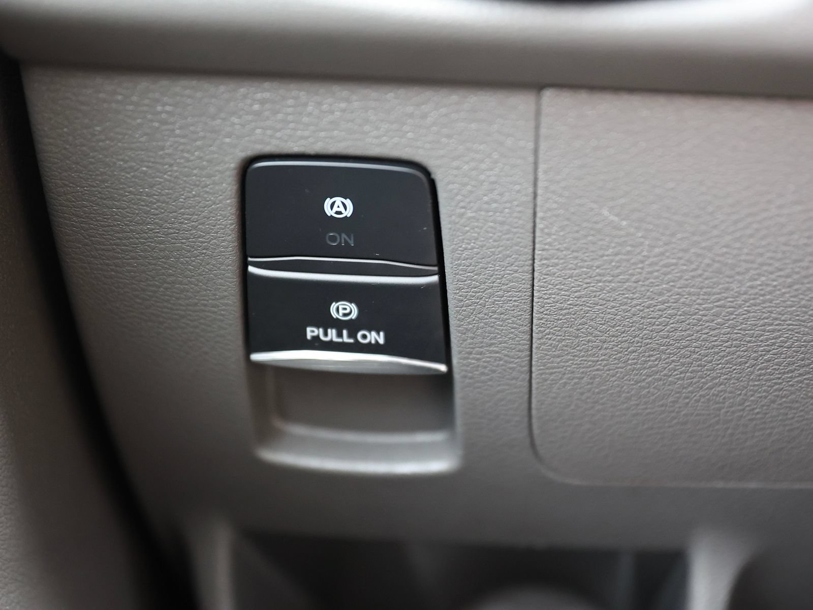 Used 2024 Ford Transit 250 Low Roof w/ Exterior Upgrade Package RWD image 34