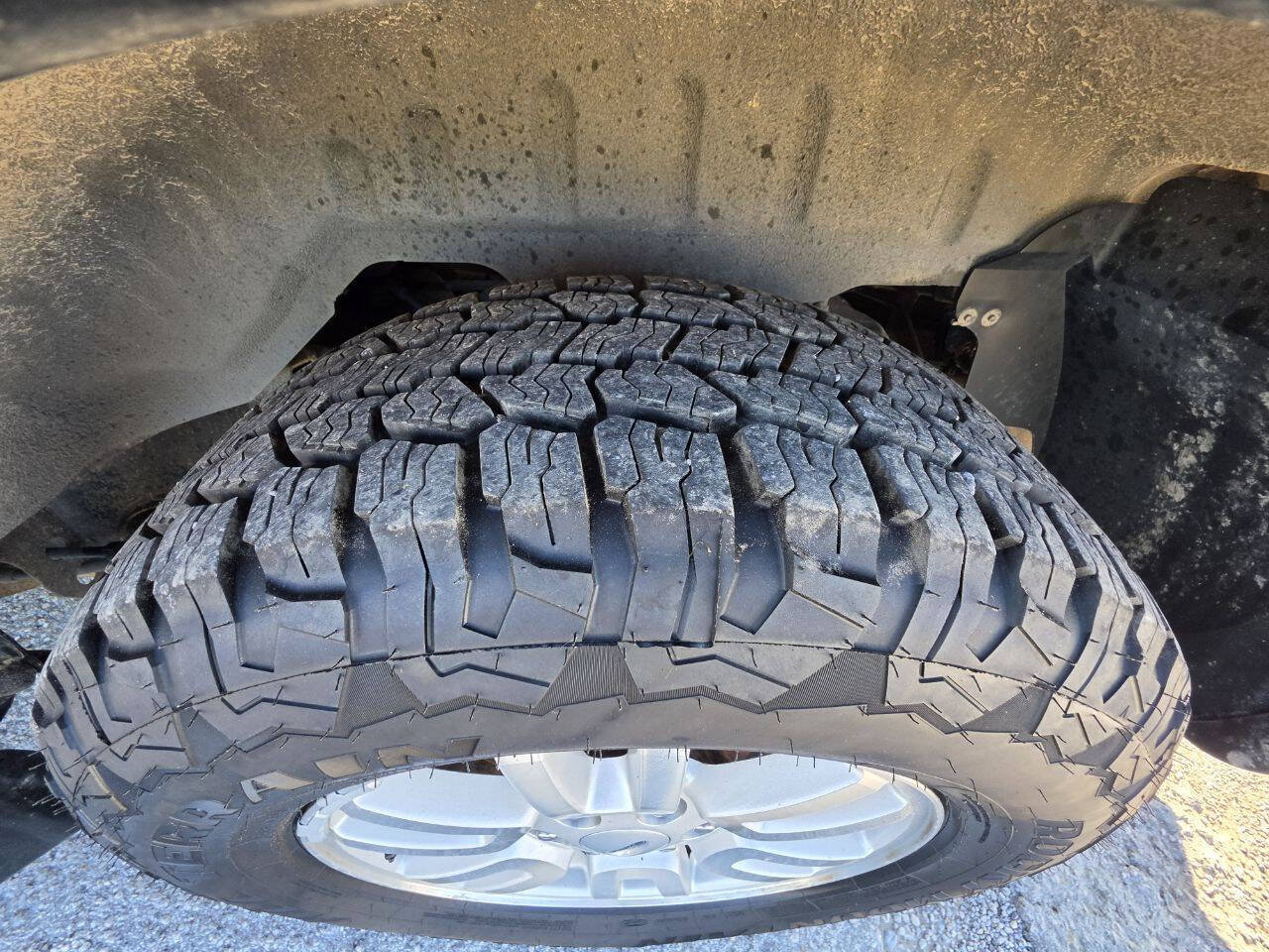 Used 2013 Ford Expedition EL Limited AWD/4WD image 6