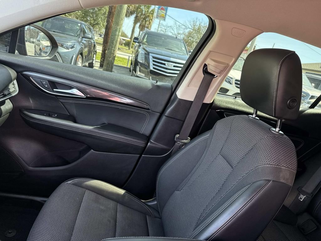 Used 2021 Buick Envision Preferred w/ Sport Touring Package image 17