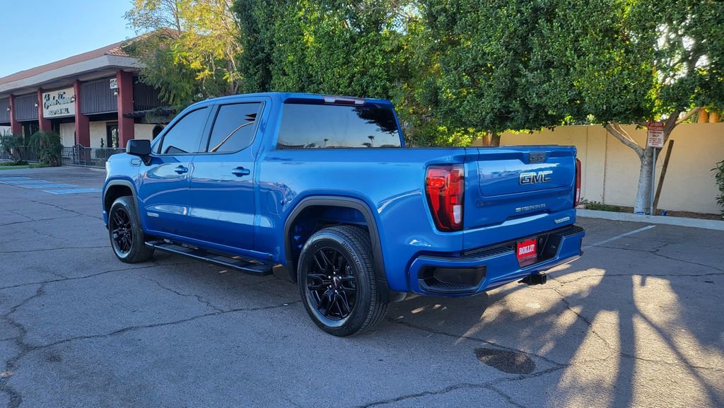 Used 2022 GMC Sierra 1500 Elevation w/ LPO, Elevation Black Package RWD image 6