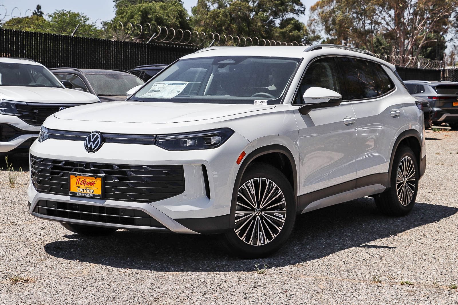 New 2026 Volkswagen Tiguan S FWD image 1