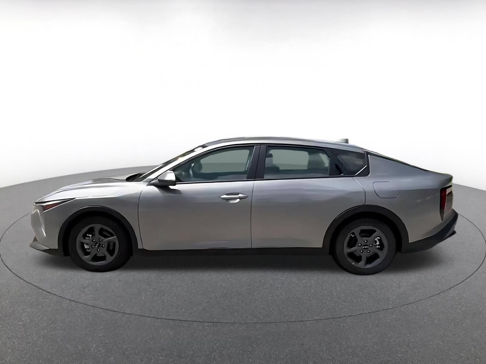 Used 2025 Kia K4 FWD image 9