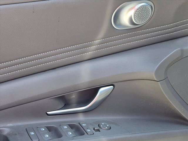 Used 2022 Hyundai Elantra SEL w/ Convenience Package FWD image 8