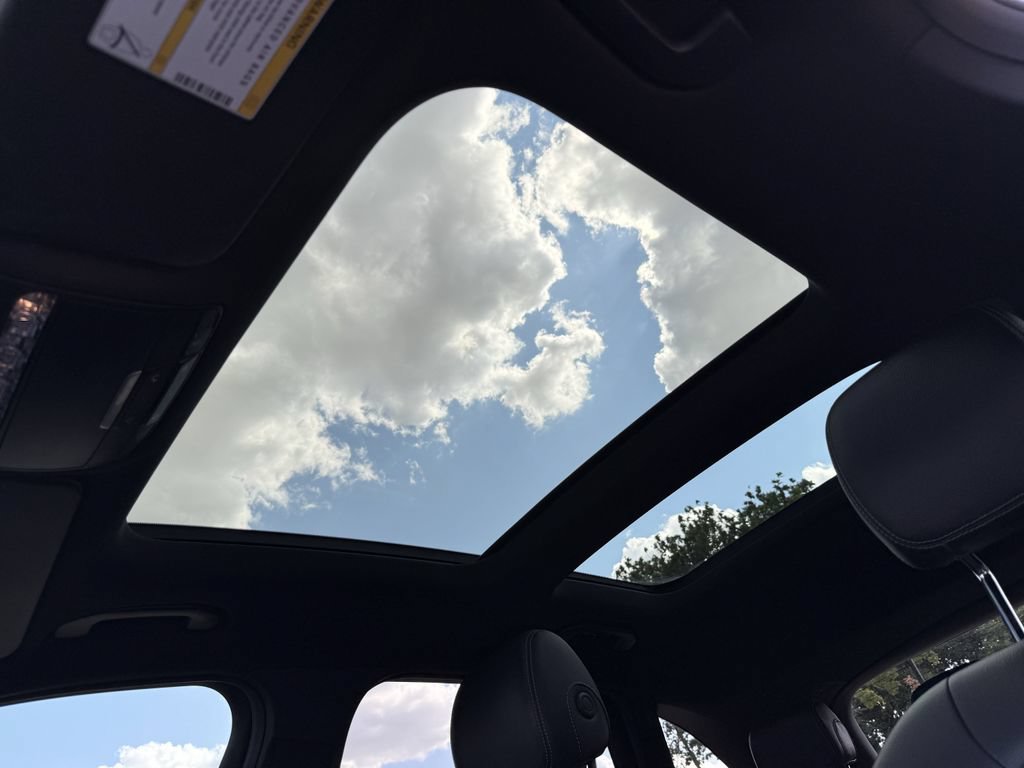 Used 2018 Mercedes-Benz GLC 300 4MATIC image 36