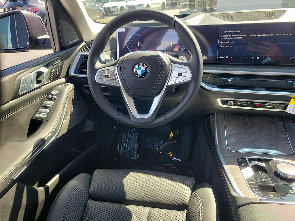 Used 2026 BMW X7 xDrive40i AWD/4WD image 12