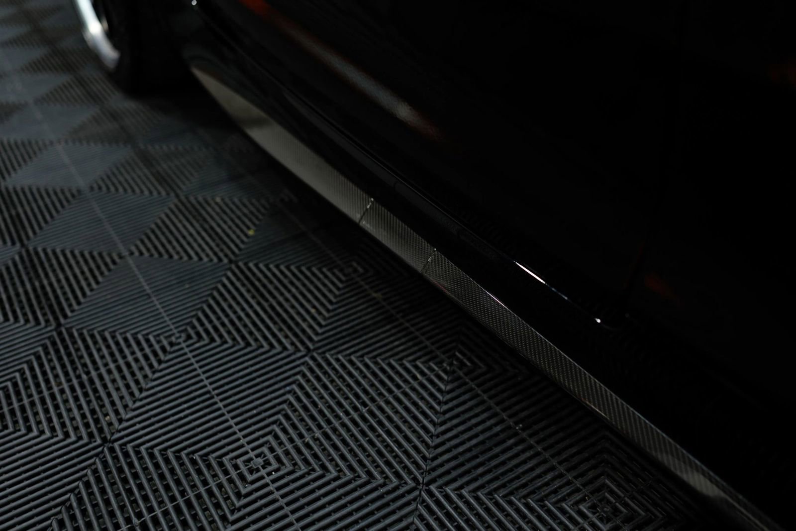 Used 2018 Mercedes-Benz AMG GT R image 9