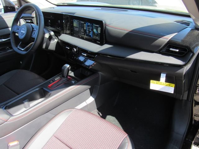 New 2026 Nissan Kicks SR image 13