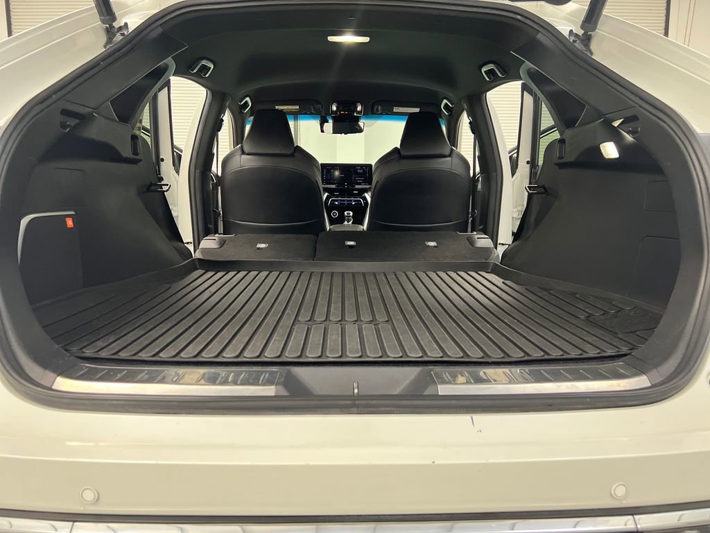 Used 2022 Toyota Venza Limited AWD/4WD image 29