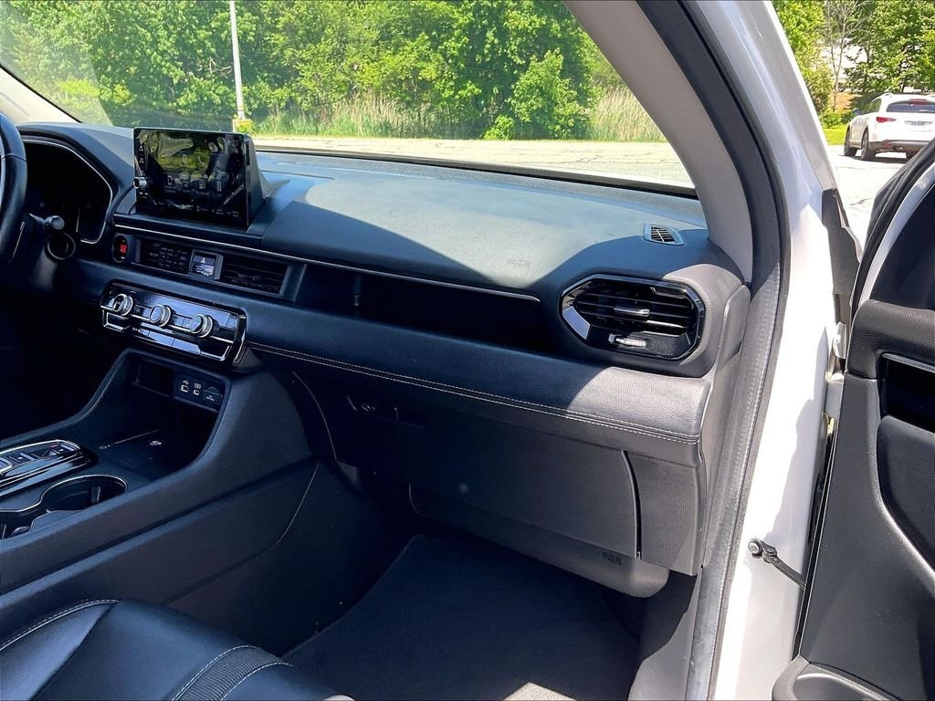 Used 2025 Honda Pilot EX-L image 13