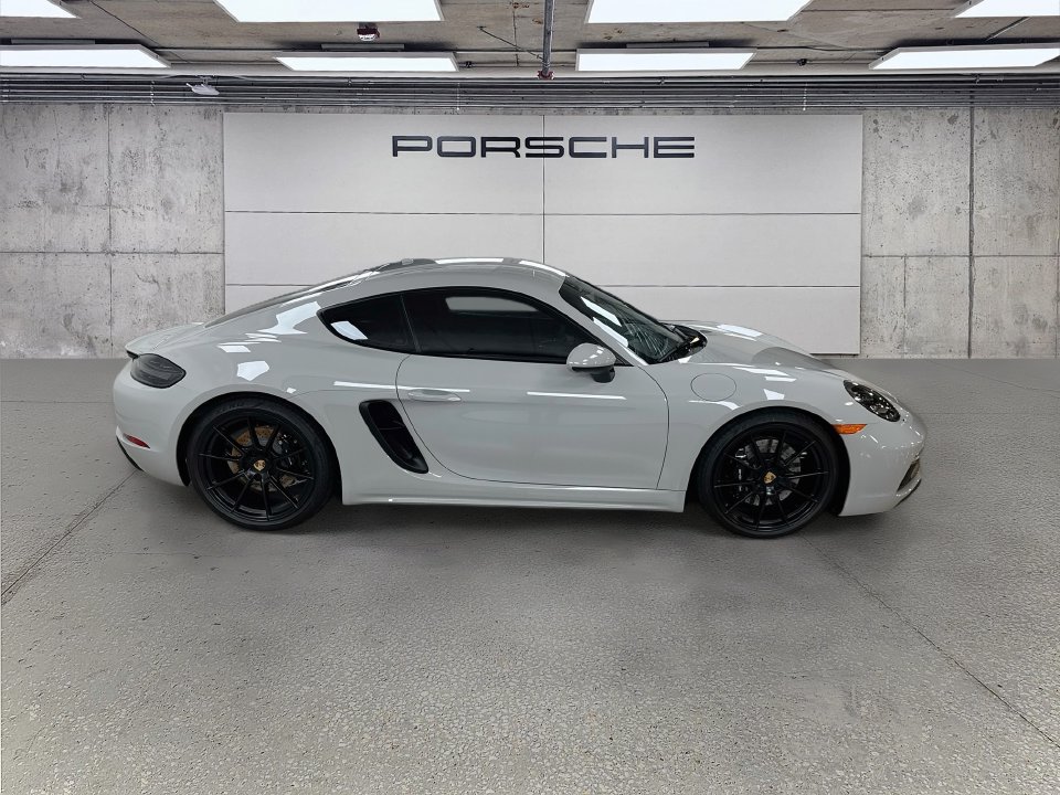 Certified 2025 Porsche 718 Cayman GTS RWD image 8