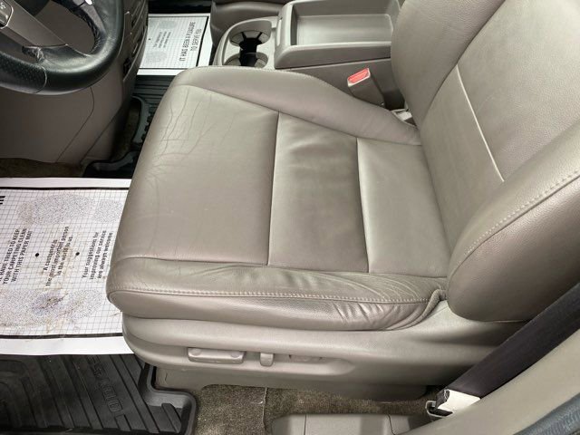 Used 2014 Honda Odyssey Touring Elite image 11