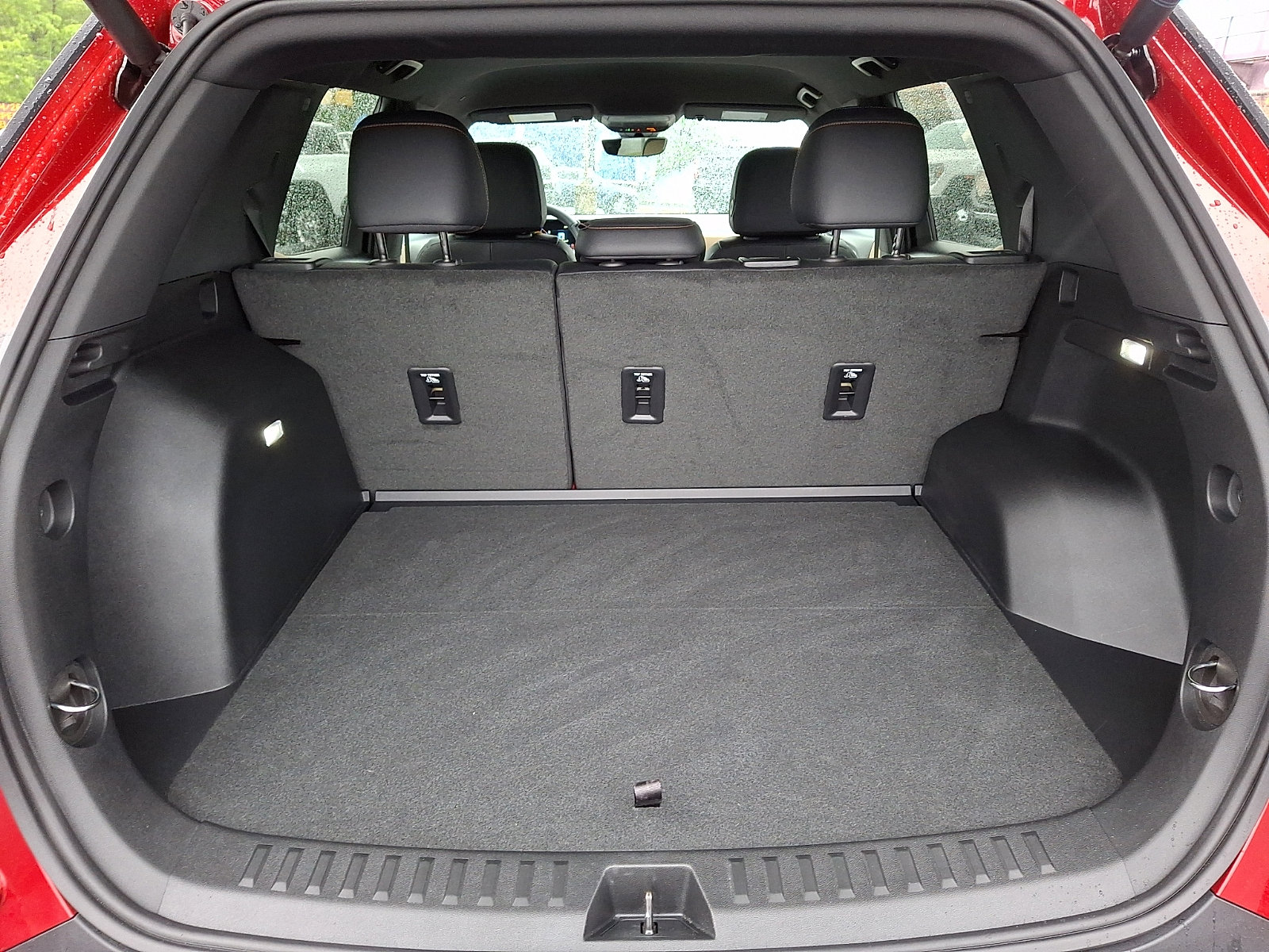 Used 2025 Chevrolet Equinox ACTIV w/ Safety and Technology Package FWD image 29