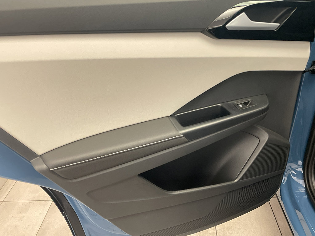 New 2025 Volkswagen Taos S image 29