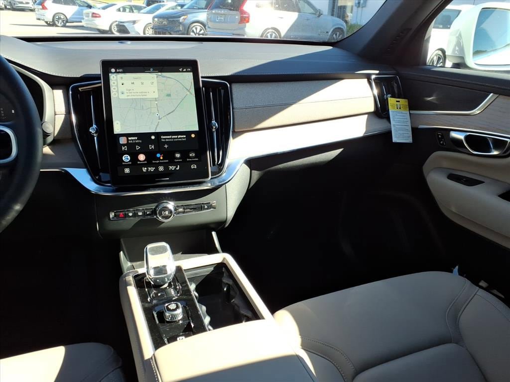 New 2026 Volvo XC90 B6 Plus w/ Protection Package AWD/4WD image 10