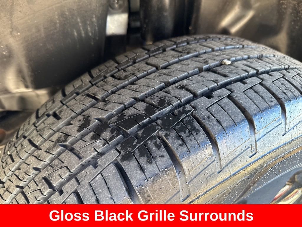 Used 2019 Jeep Cherokee Latitude Plus image 16