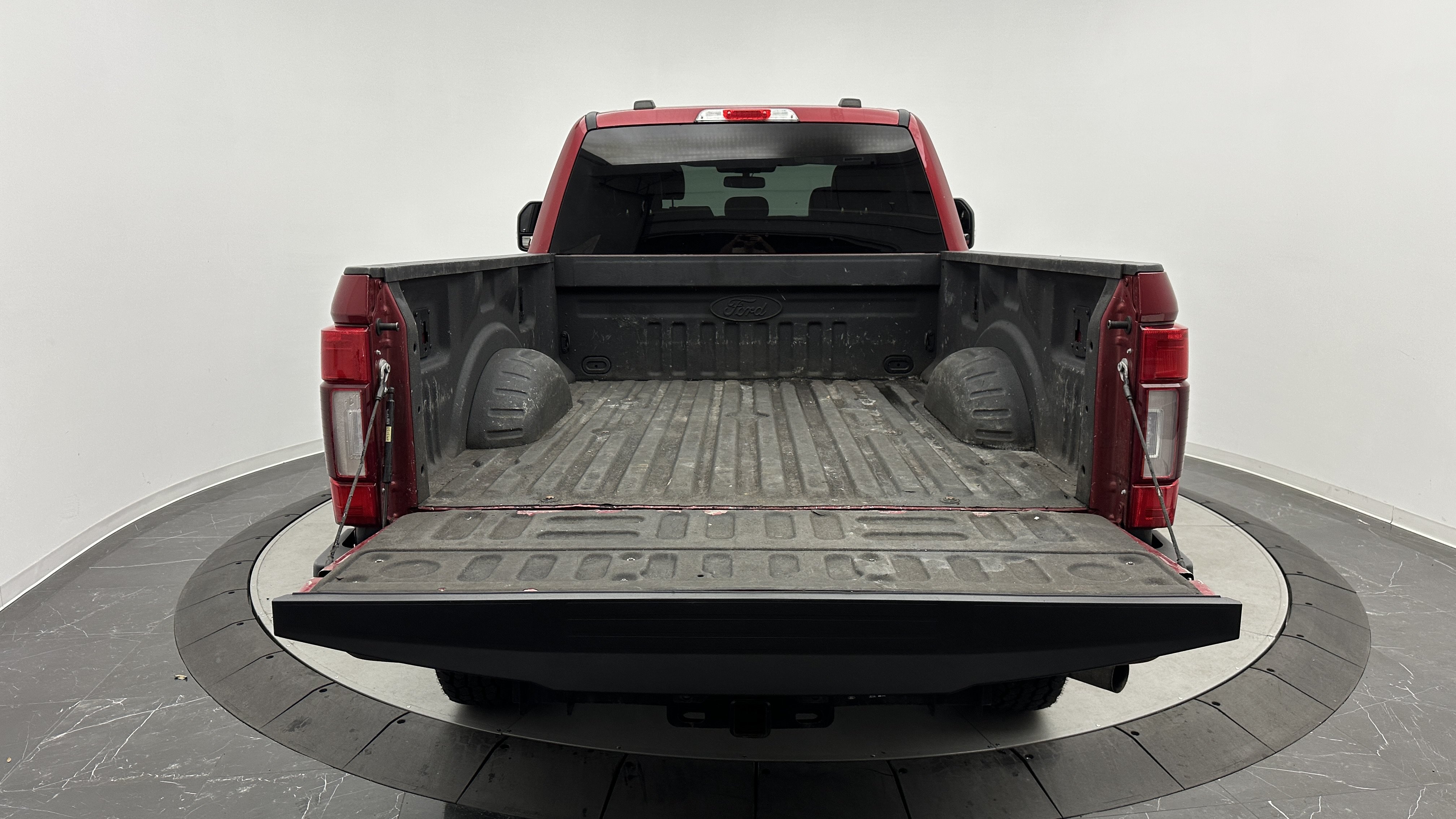 Used 2022 Ford F250 Lariat w/ Black Appearance Package AWD/4WD image 26