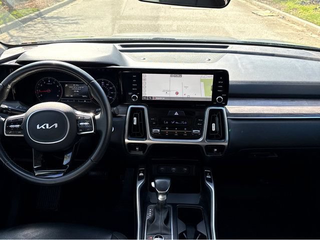 Used 2022 Kia Sorento S AWD/4WD image 5