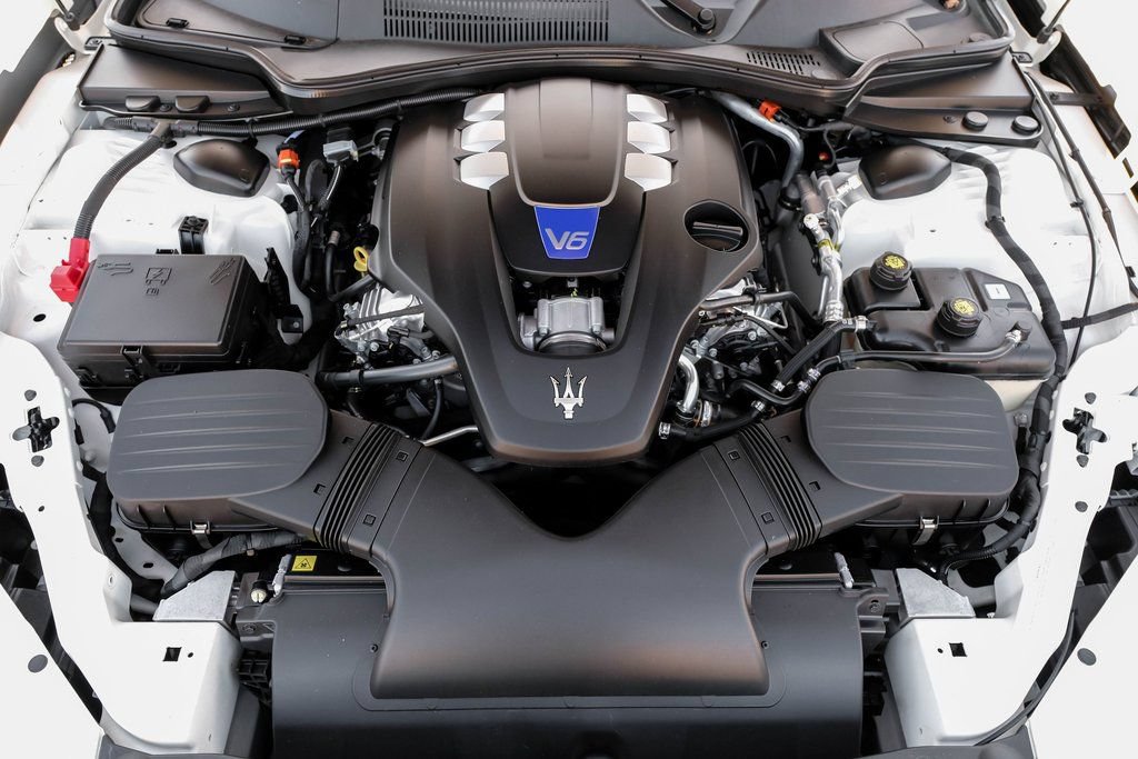 Used 2023 Maserati Ghibli Modena RWD image 46