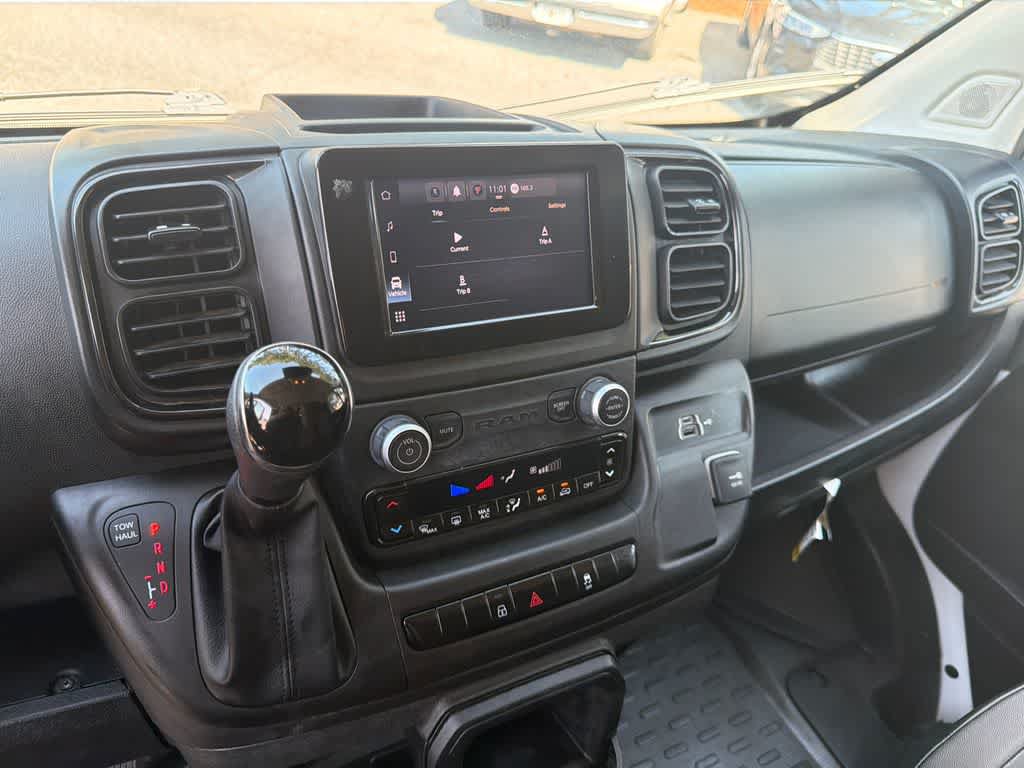 Used 2025 RAM ProMaster 2500 w/ Convenience Group FWD image 24