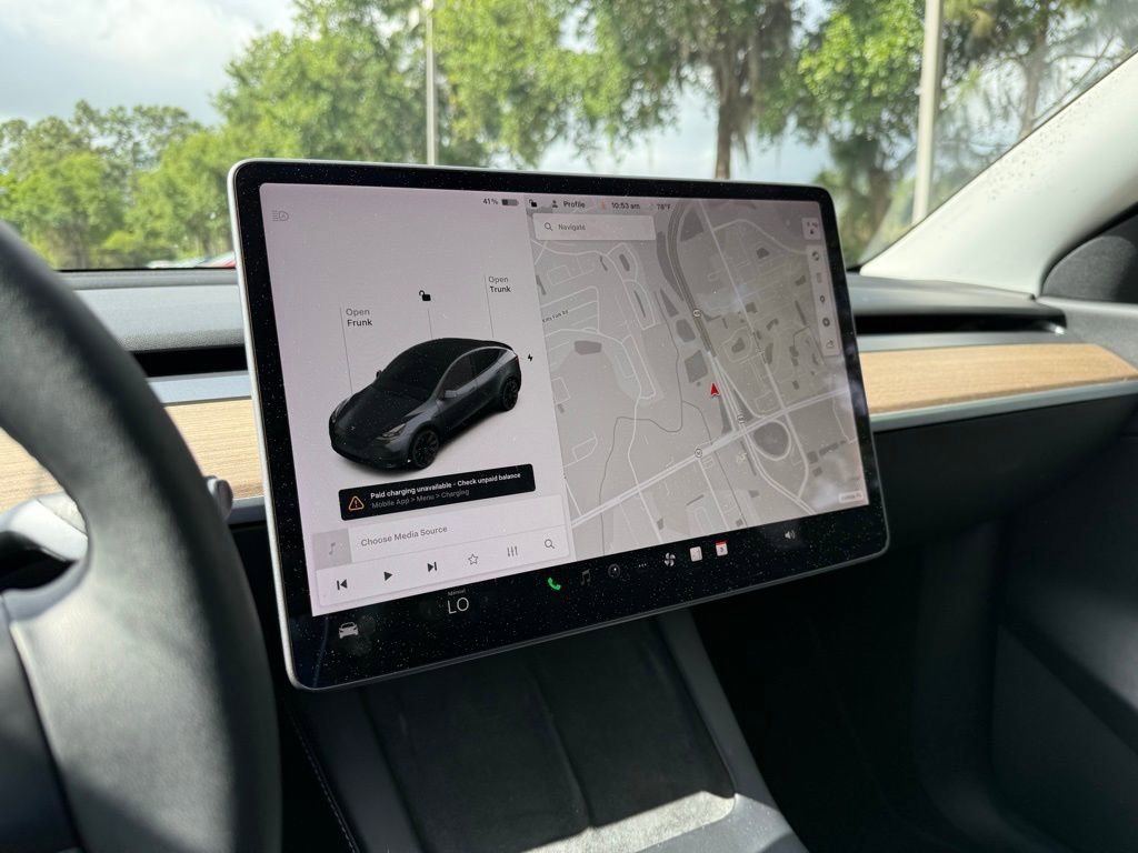 Used 2022 Tesla Model Y Long Range image 24
