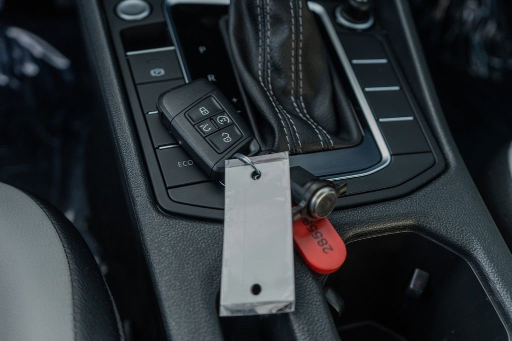 Used 2021 Volkswagen Jetta R-Line w/ R-Line Cold Weather Package image 22