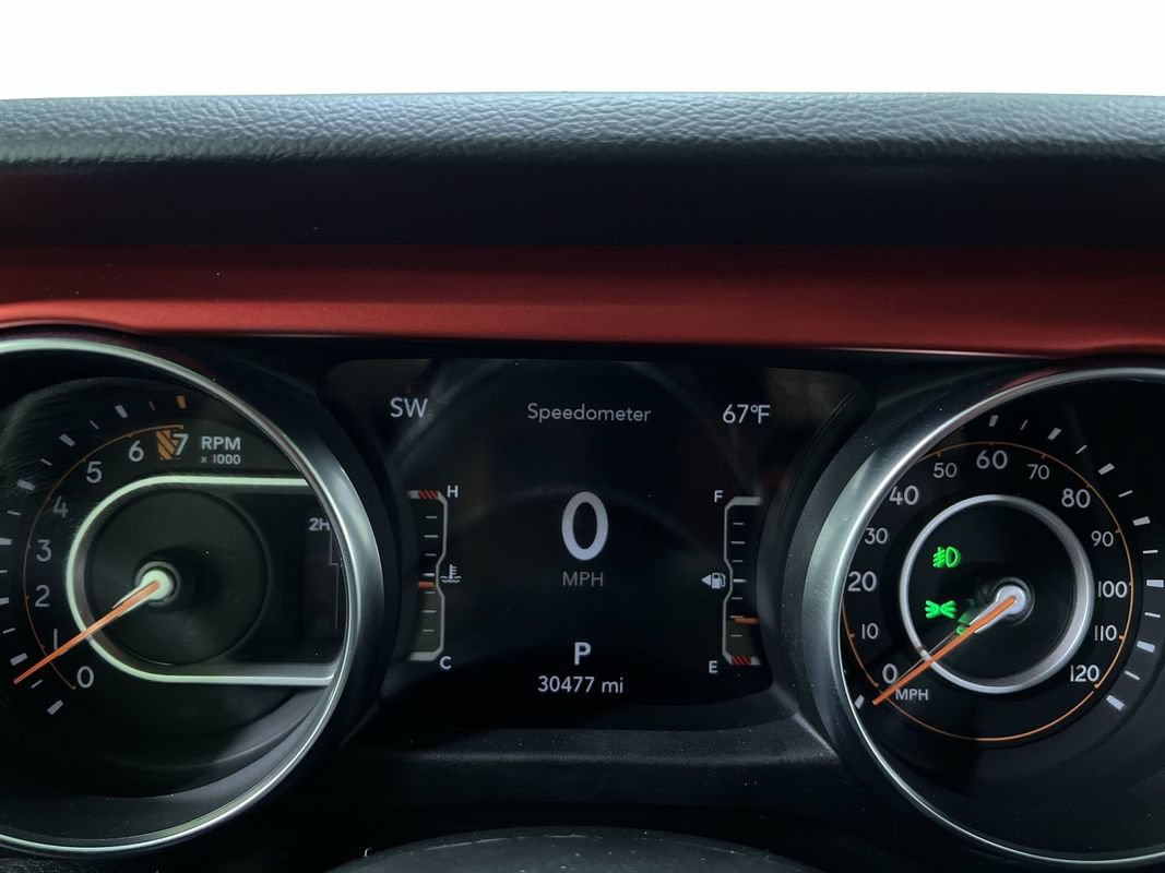 Used 2023 Jeep Gladiator Rubicon w/ LED Lighting Group AWD/4WD image 19