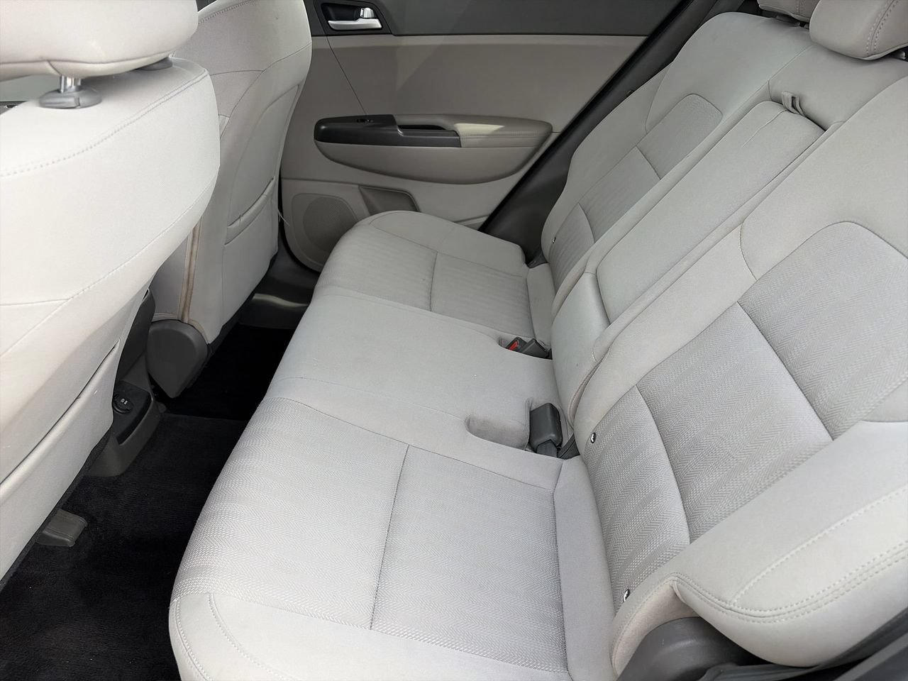 Used 2017 Kia Sportage LX AWD/4WD image 16