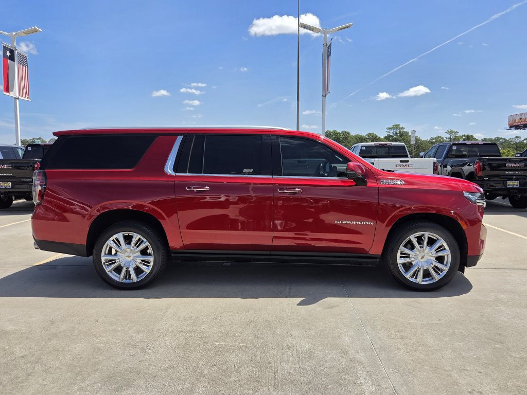 Used 2021 Chevrolet Suburban High Country RWD image 4