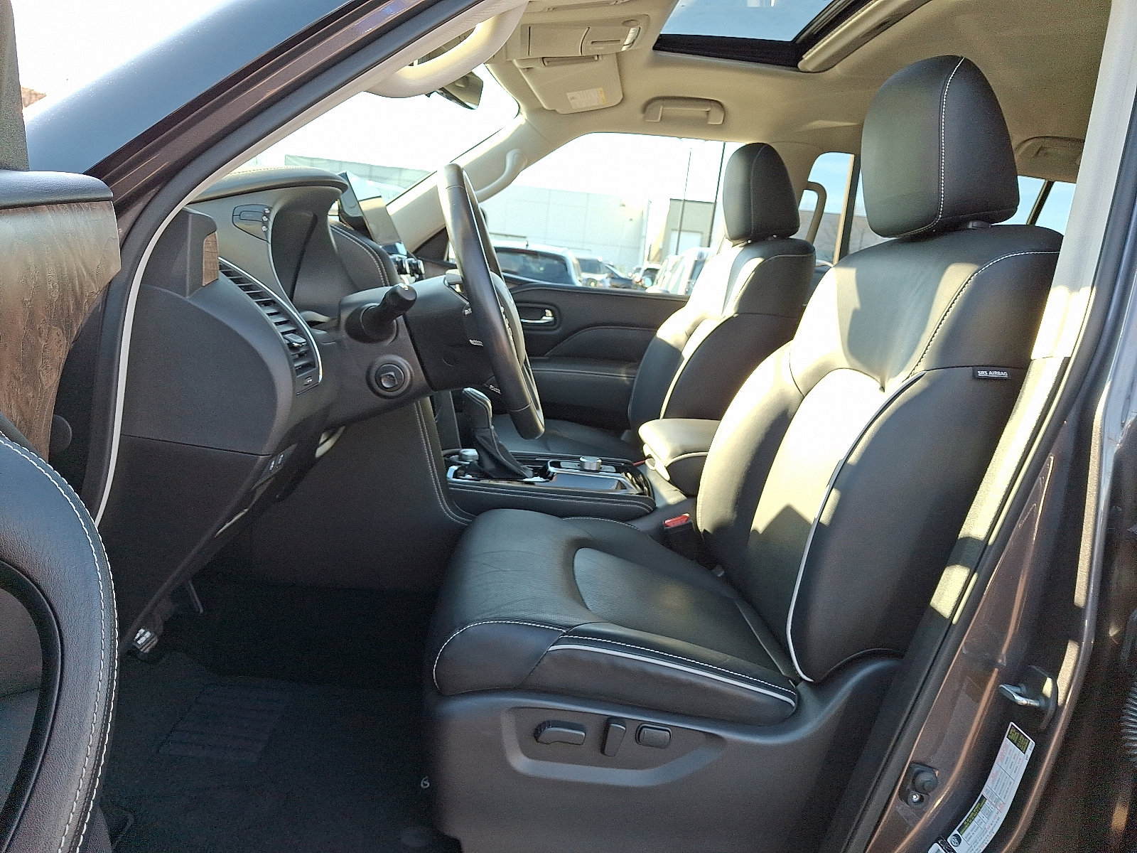 Certified 2024 INFINITI QX80 Premium Select w/ Cargo Package image 14