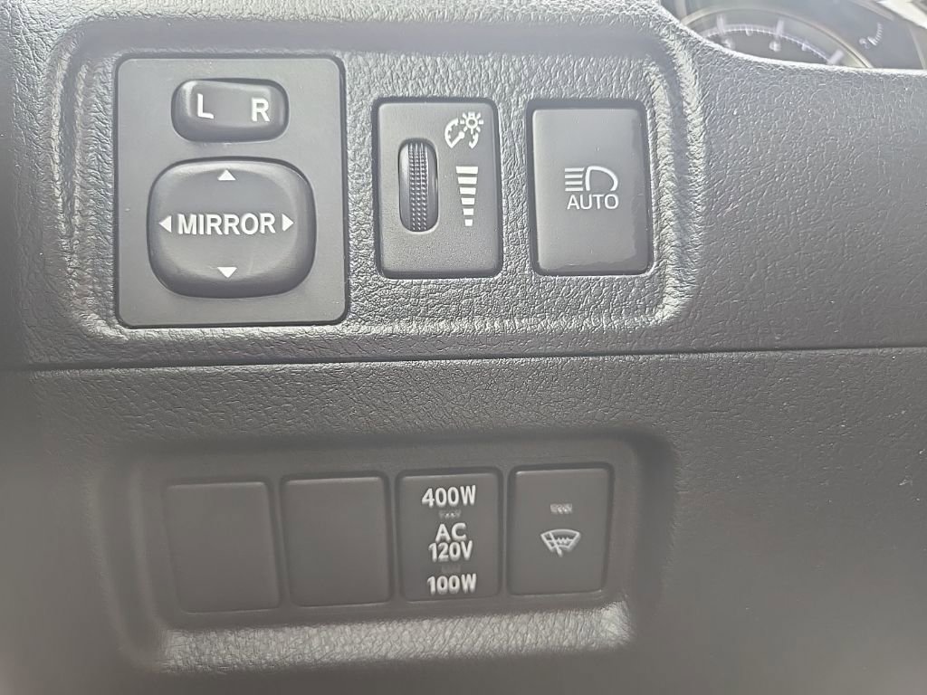 Used 2024 Toyota 4Runner TRD Off-Road image 13