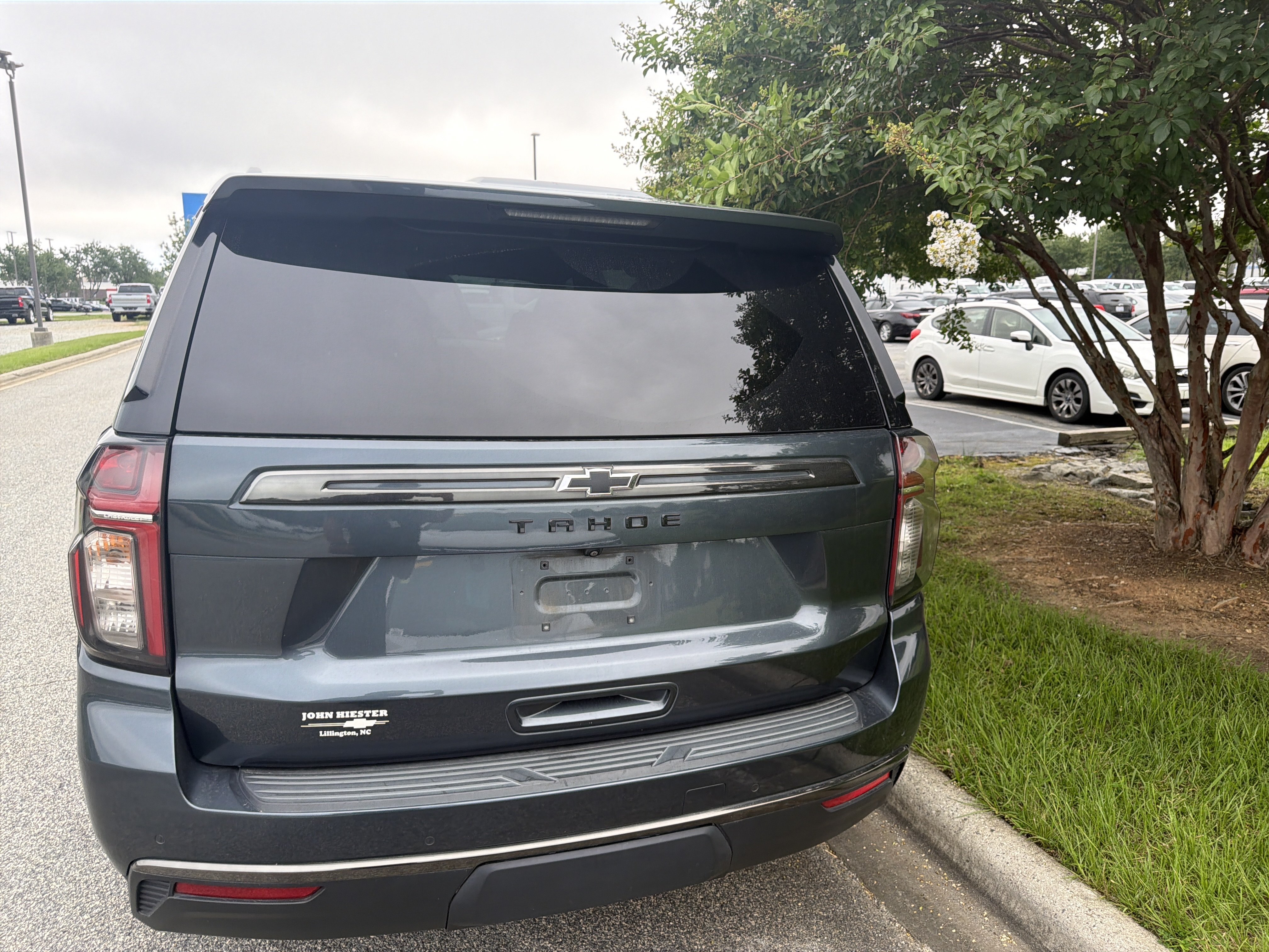 Used 2021 Chevrolet Tahoe Z71 w/ Rear Media and Nav Package AWD/4WD image 9
