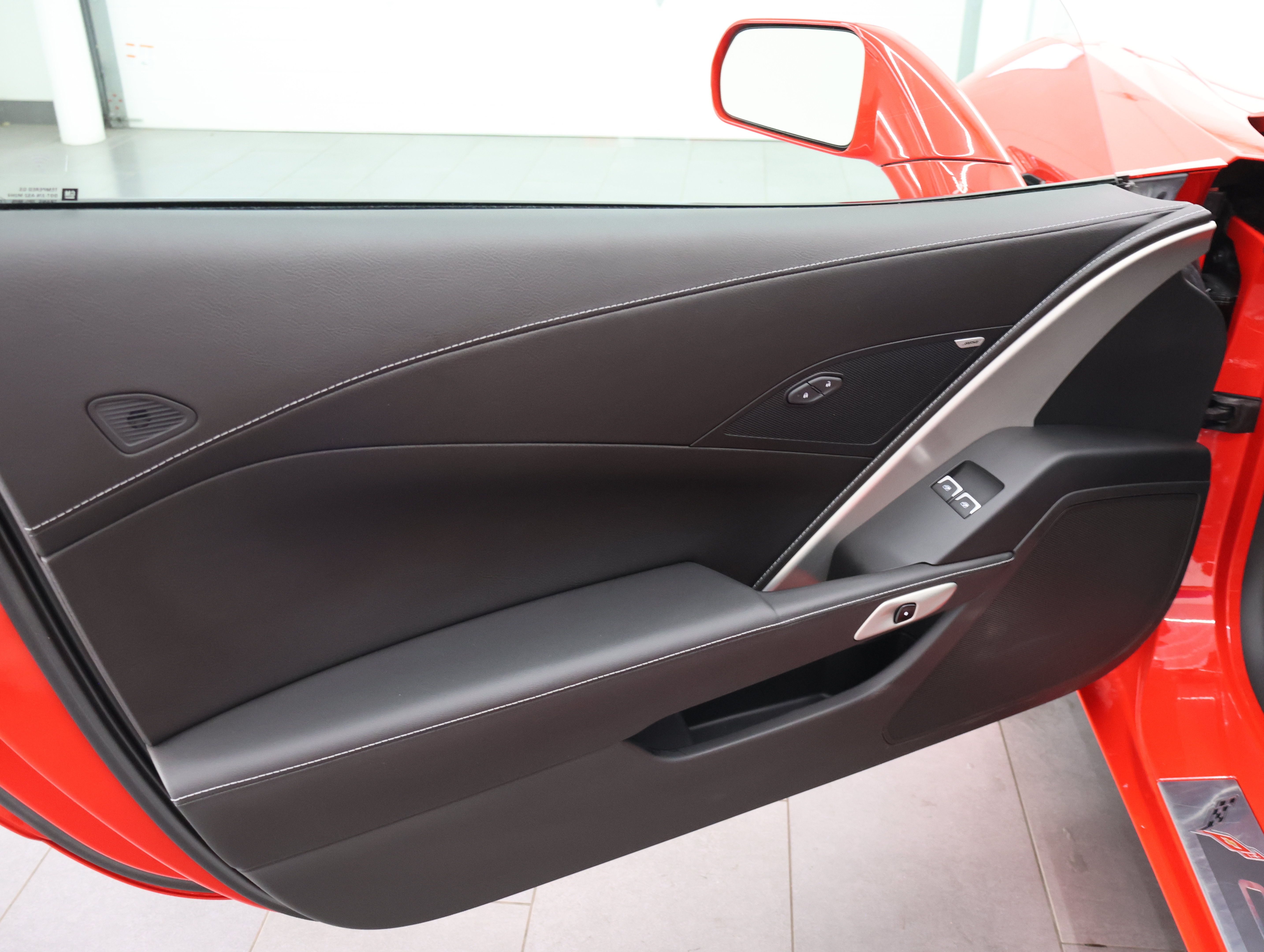 Used 2017 Chevrolet Corvette Stingray Coupe w/ 1LT RWD image 30