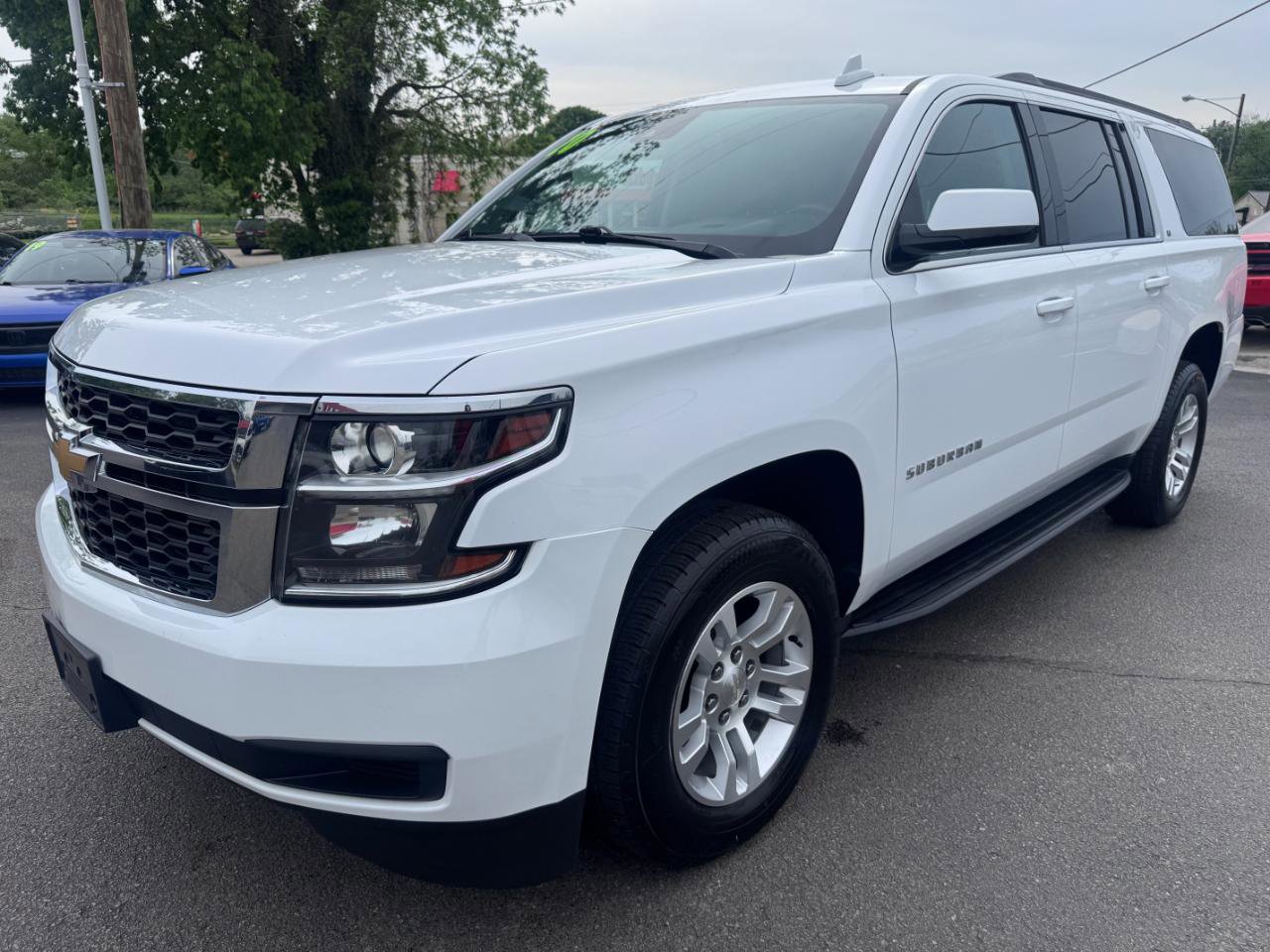 Used 2020 Chevrolet Suburban LT AWD/4WD image 7