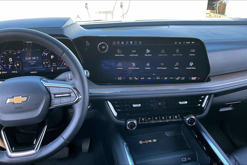 Used 2025 Chevrolet Tahoe High Country AWD/4WD image 8