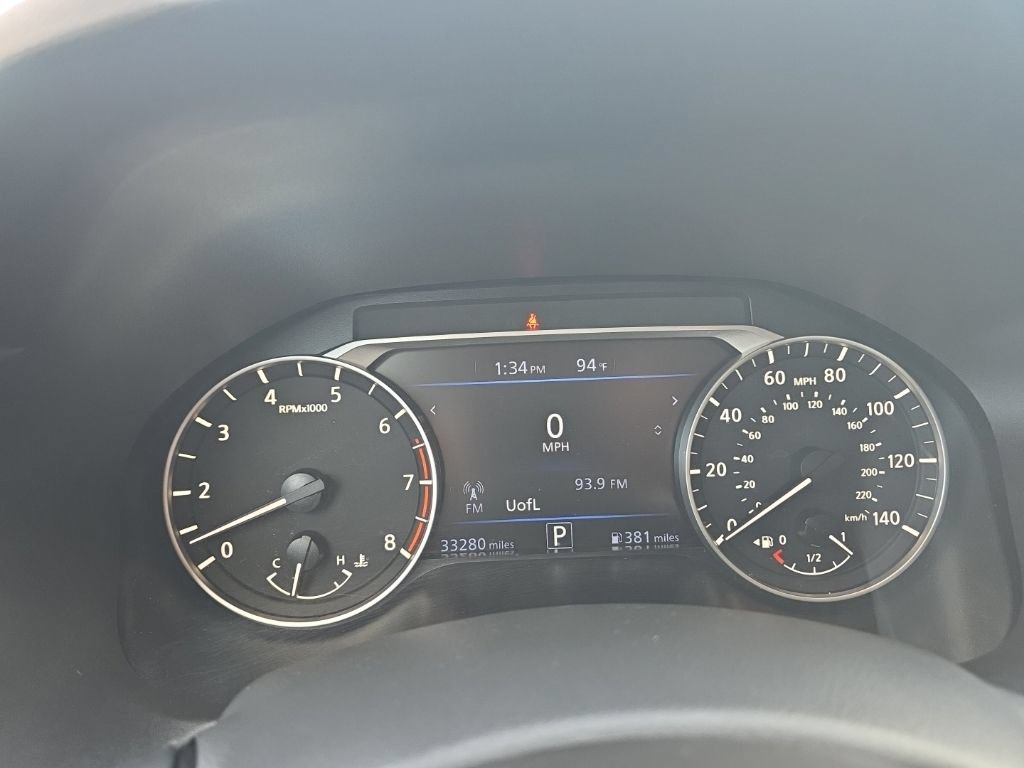 Used 2025 Nissan Altima 2.5 SV FWD image 19