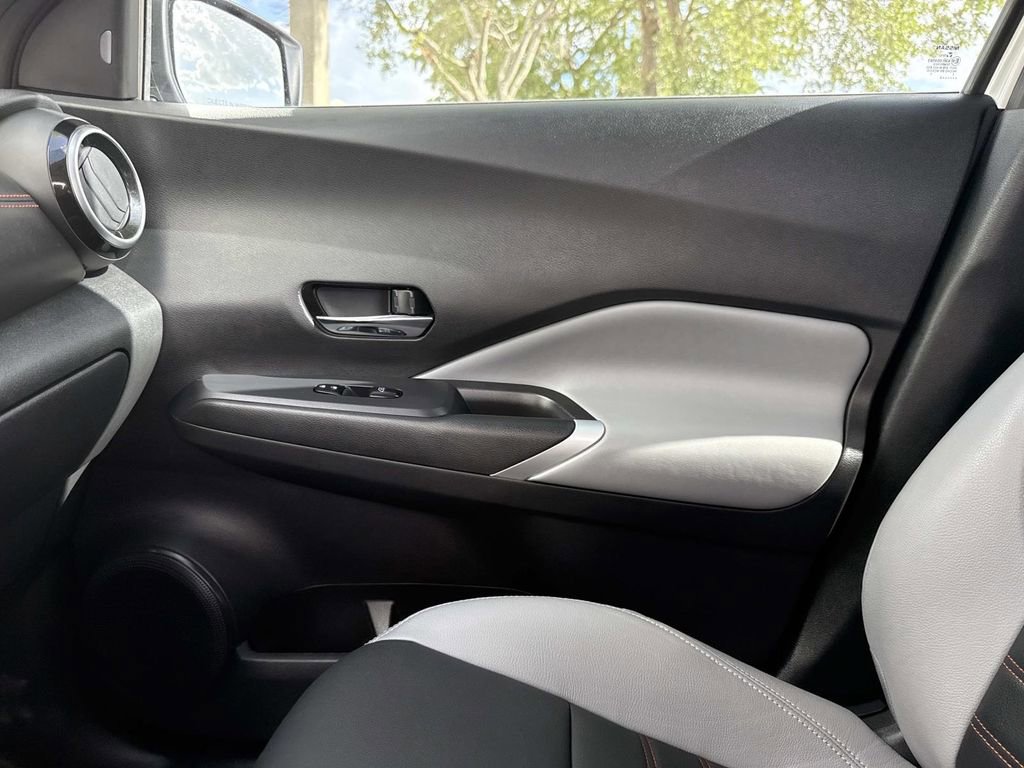 Used 2023 Nissan Kicks SR w/ SR Premium Package FWD image 24