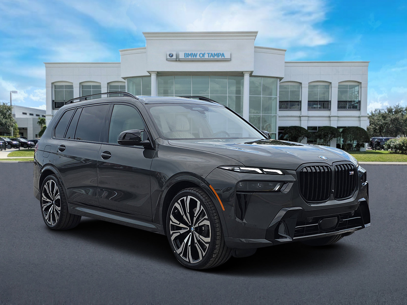 New 2026 BMW X7 M60i