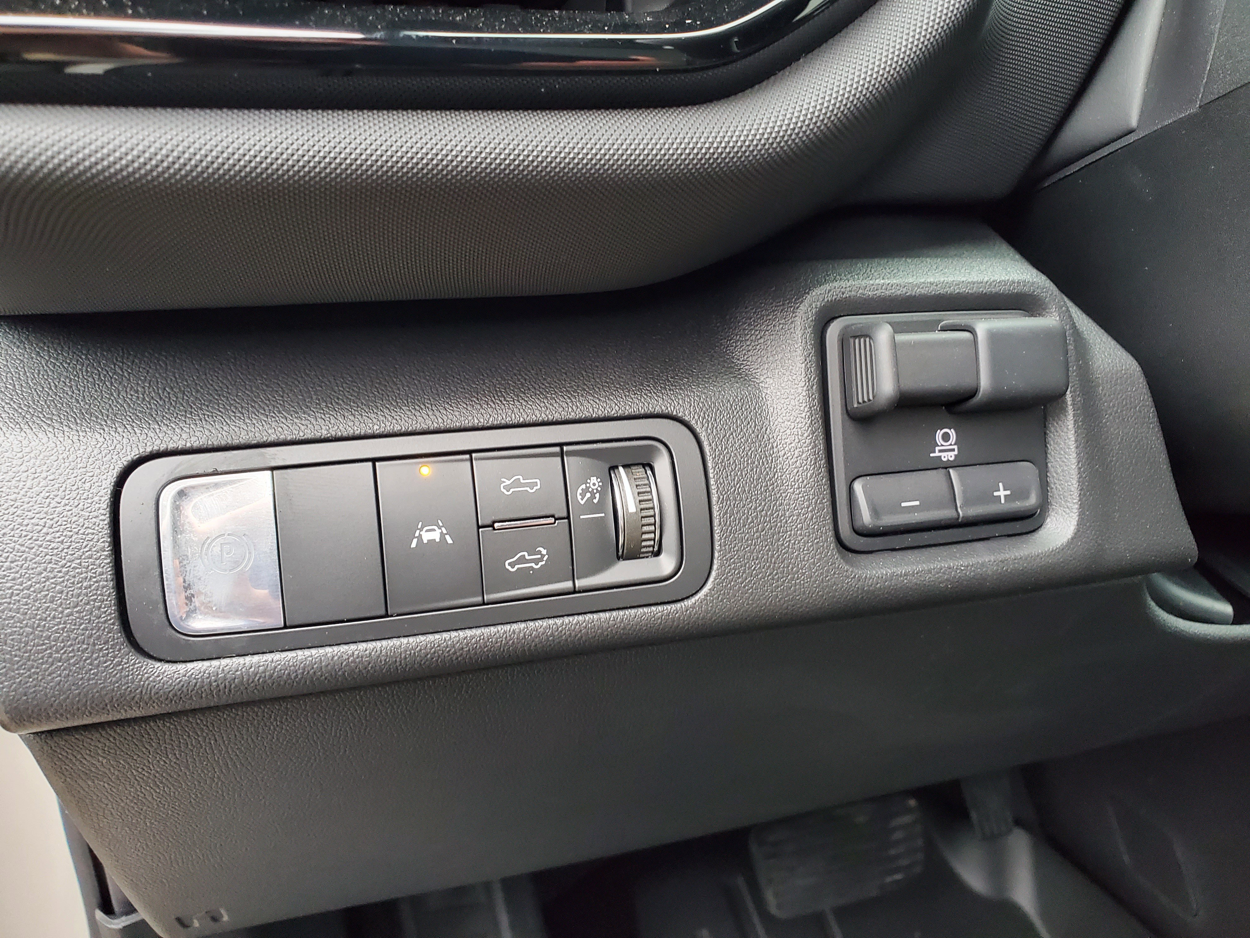 New 2026 Chevrolet Silverado EV Trail Boss image 12