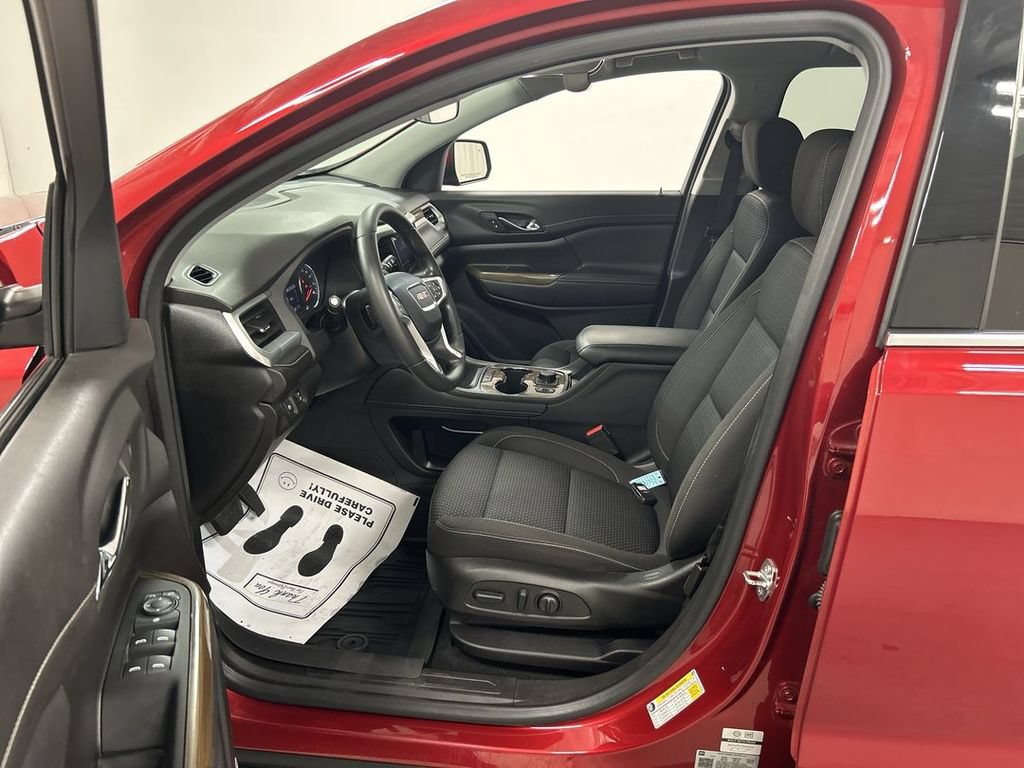Certified 2023 GMC Acadia SLE w/ Driver Convenience Package AWD/4WD image 9