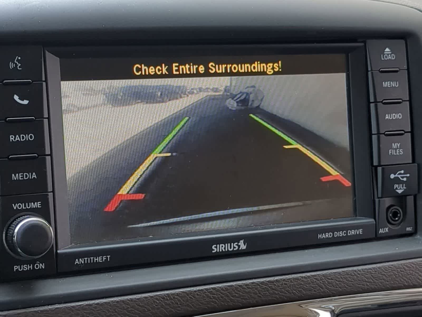 Used 2013 Chrysler Town & Country Touring image 27