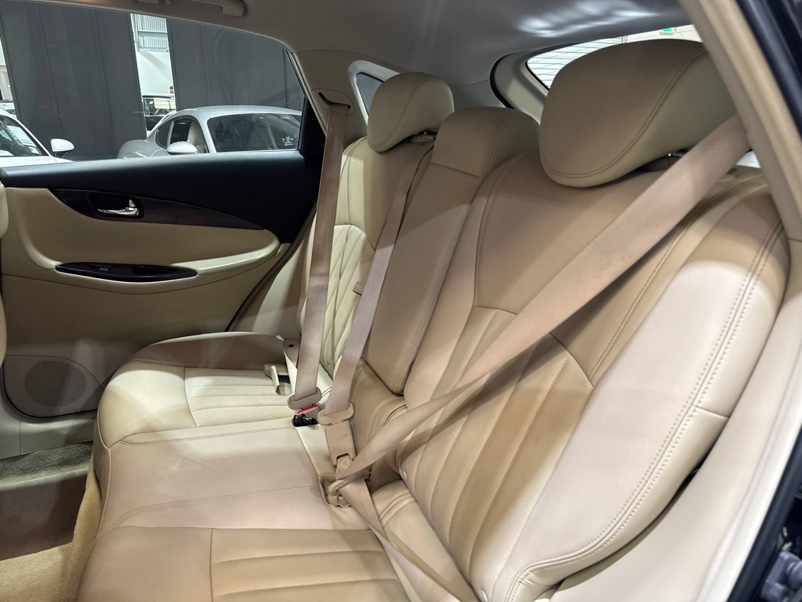Used 2017 INFINITI QX50 AWD w/ Premium Plus Package image 23