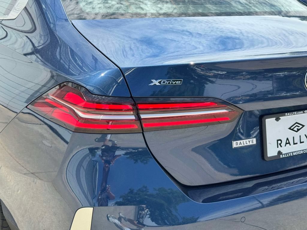 Certified 2026 BMW 530i xDrive w/ Premium Package AWD/4WD image 11