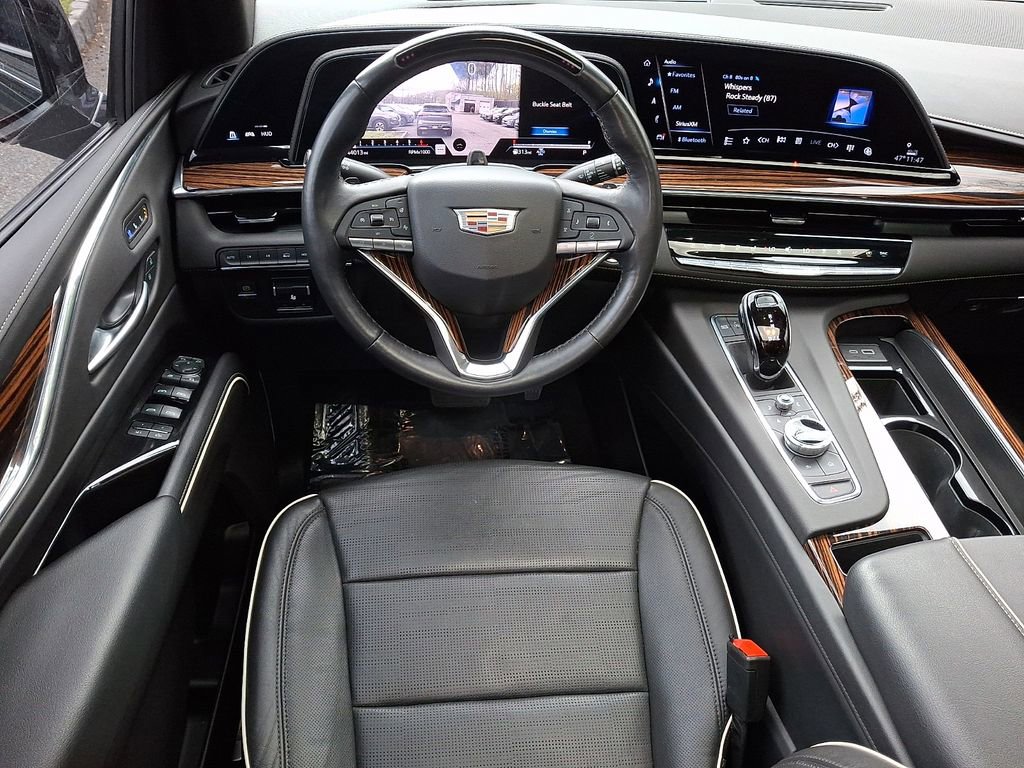 Used 2023 Cadillac Escalade Premium Luxury w/ LPO, Radiant Package AWD/4WD image 13