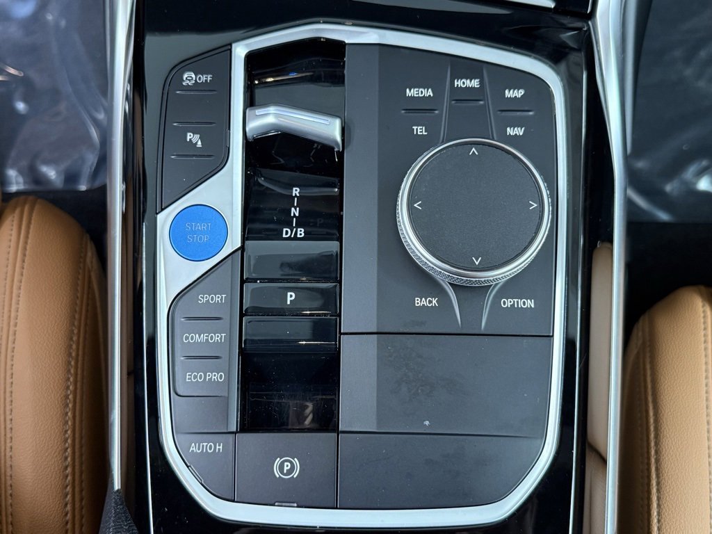 Used 2024 BMW i4 eDrive35 w/ Convenience Package image 28