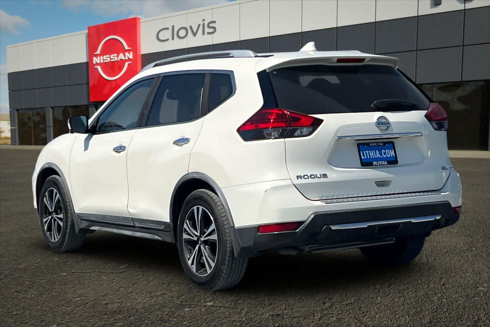 Used 2017 Nissan Rogue SL FWD image 7