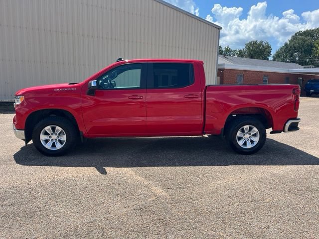 Used 2025 Chevrolet Silverado 1500 LT RWD image 4