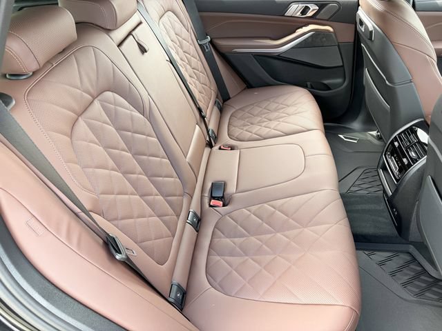 Used 2026 BMW X5 xDrive50e AWD/4WD image 13