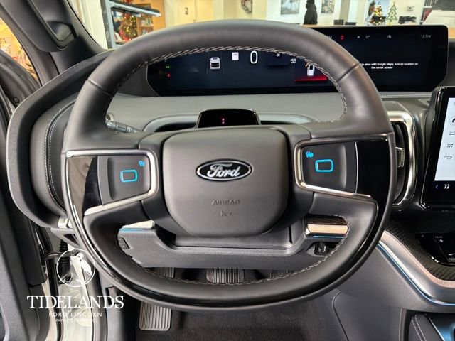 New 2025 Ford Expedition Platinum w/ Stealth Appearance Package image 17