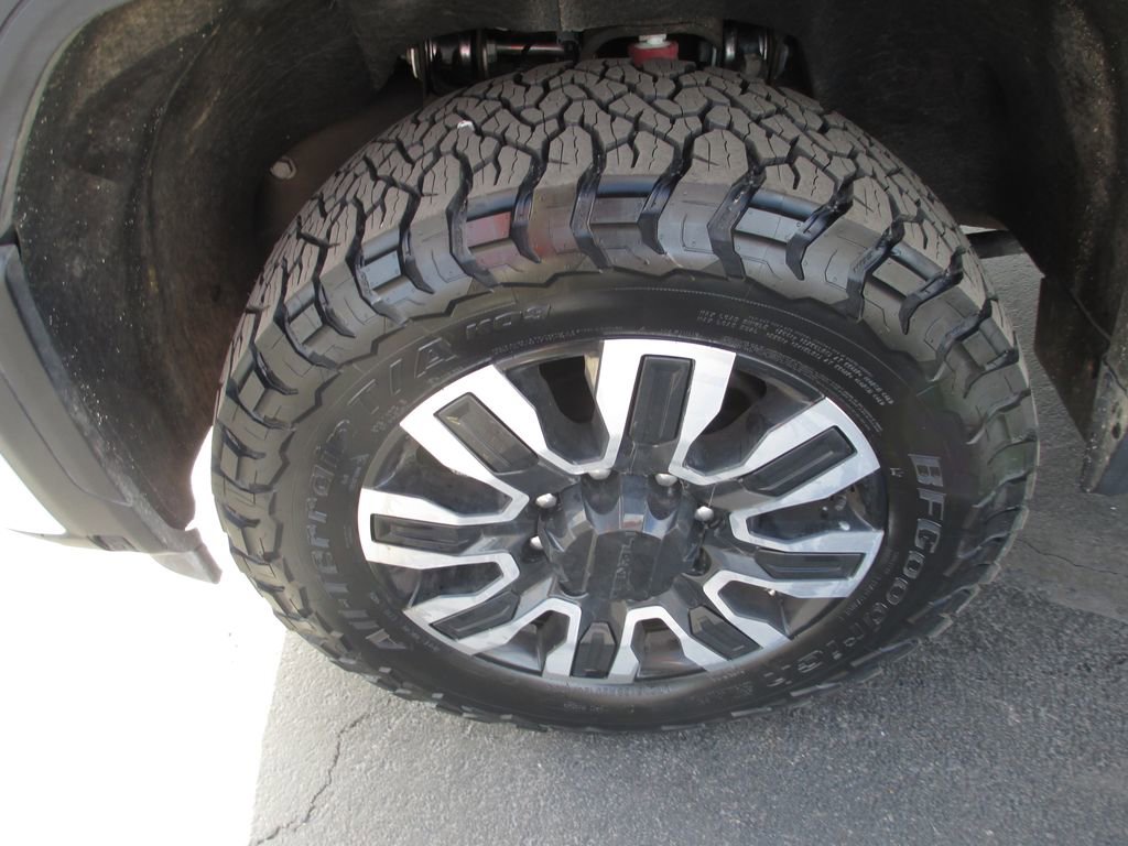 Used 2024 GMC Sierra 3500 Denali Ultimate image 15