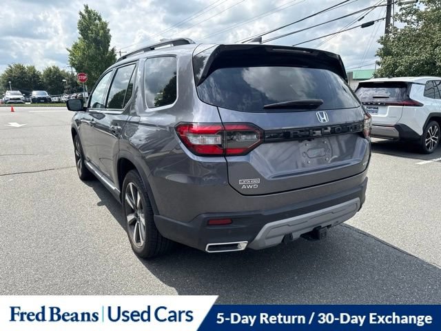 Used 2025 Honda Pilot Elite image 14